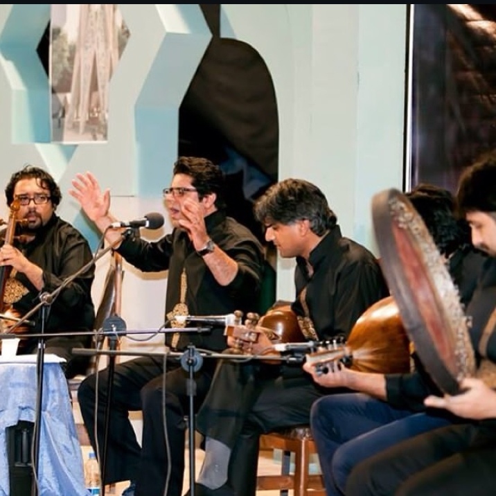 دانلود آهنگ حجت اشرف زاده آیینه بیاورید عید آمده است دانلود آهنگ حجت اشرف زاده آیینه بیاورید عید آمده است